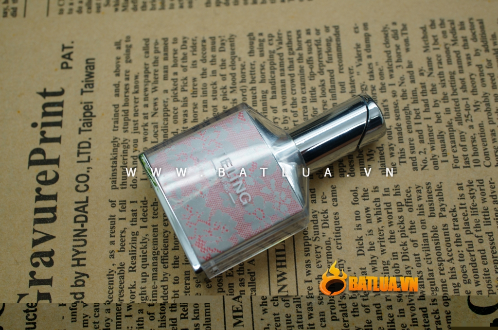 Bật lửa hình bình rượu độc đáo TL307