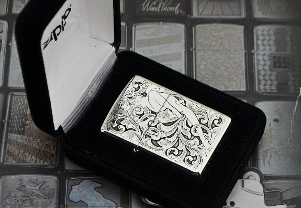 Bật lửa Zippo Bạc nguyên khối khắc hình cô gái