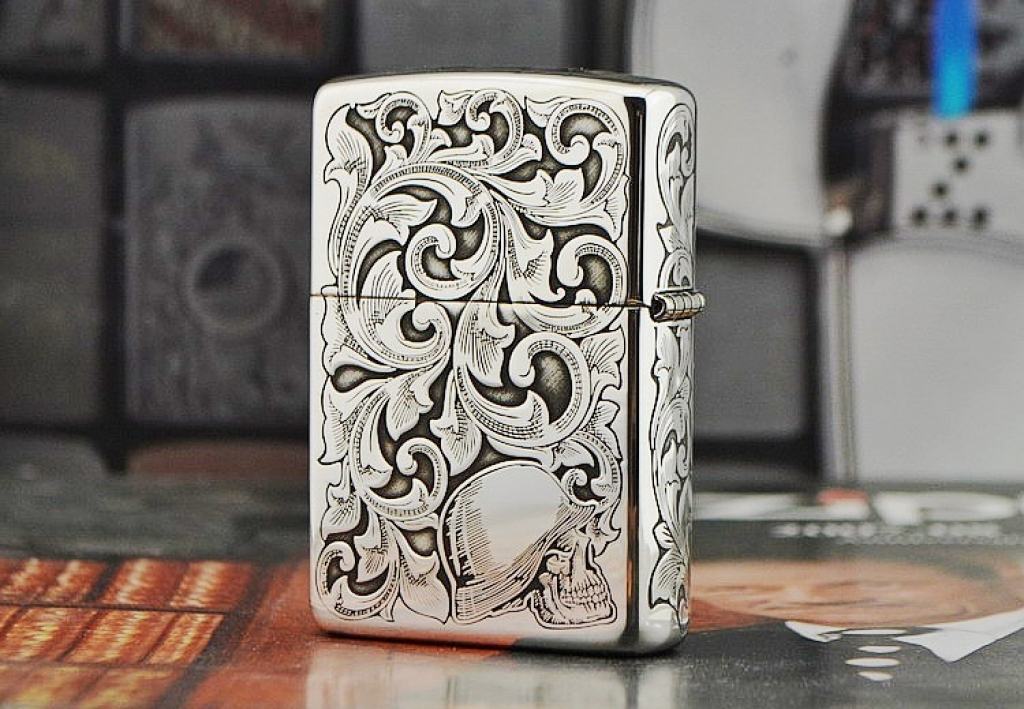 Bật lửa Zippo Bạc nguyên khối khắc hình cô gái