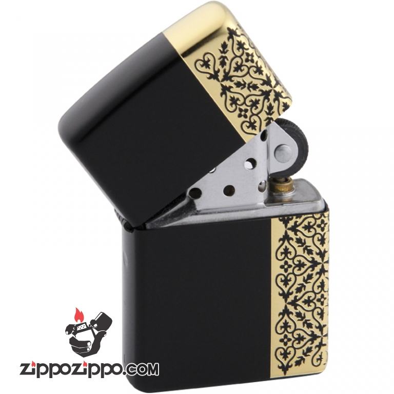 Bật lửa Zippo đen vàng khắc họa tiết một bên