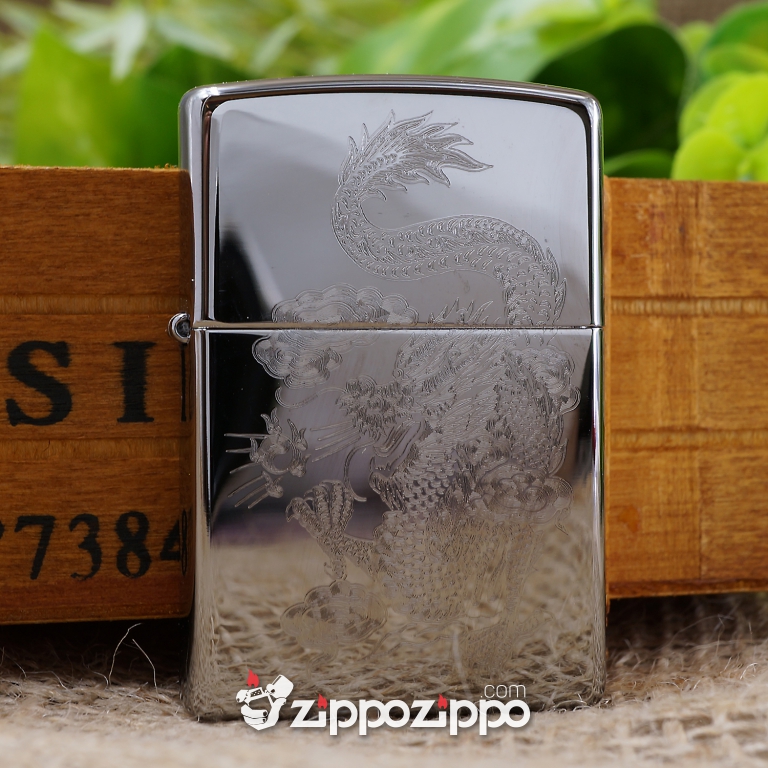 bật lửa zippo mầu bạc khắc rồng quấn nguyên con