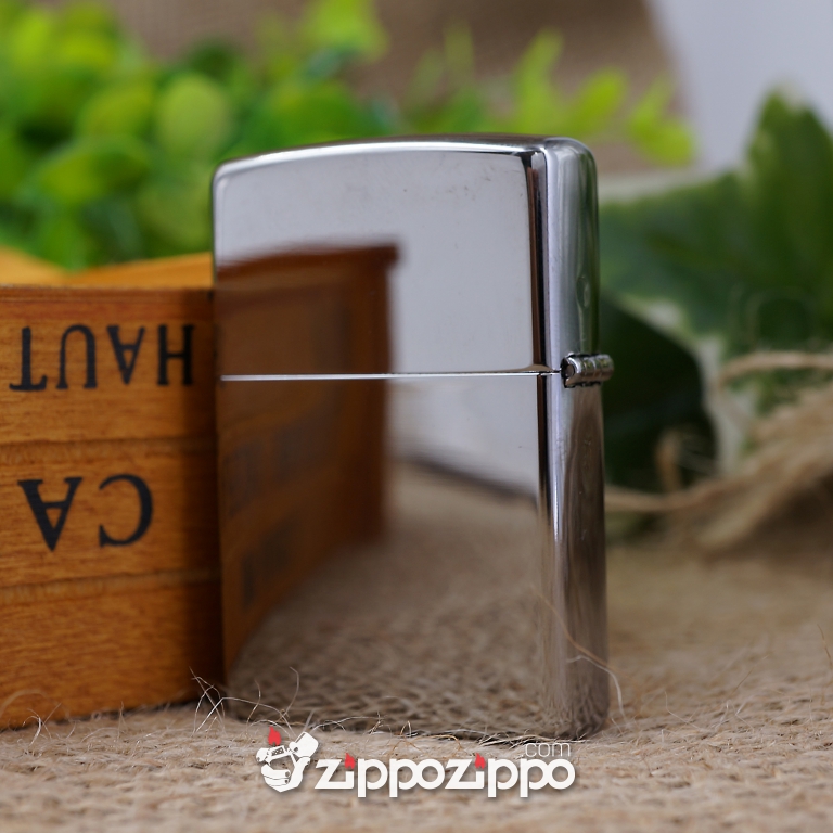 bật lửa zippo mầu bạc khắc rồng quấn nguyên con