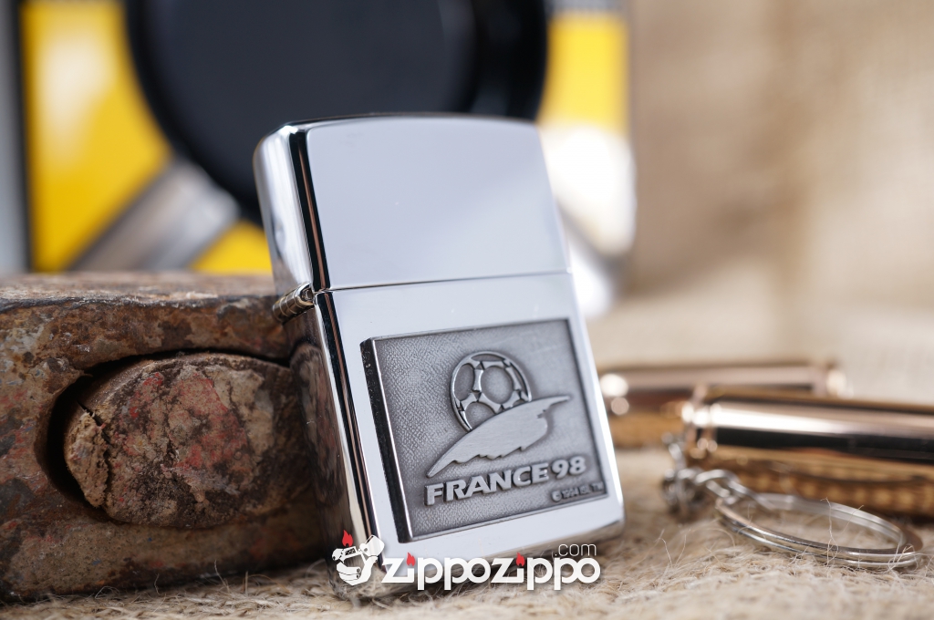 Bật lửa Zippo Cổ Fance 98 ốp nổi ( sản xuất năm 1997)