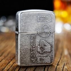 Bật lửa Zippo bạc cổ phiên bản chiến tranh thế giới thứ II - Mã SP: ZPC0444