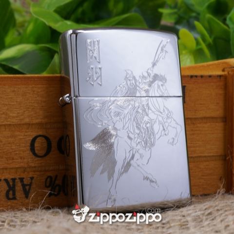 bật lửa zippo mầu bạc khắc quan công cưỡi ngựa
